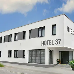Frühstückspension 37 ***